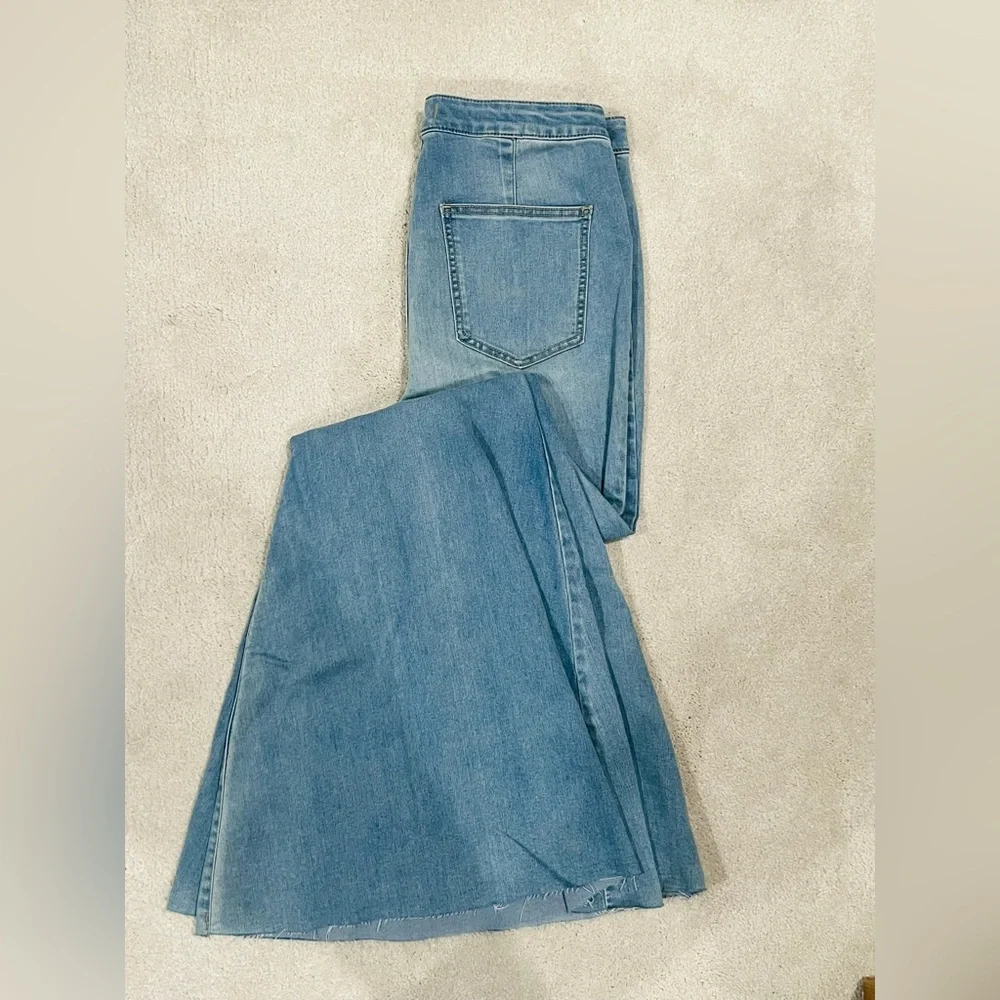 Free People Flared Blue Jean - 31 - Picture 2 of 4
